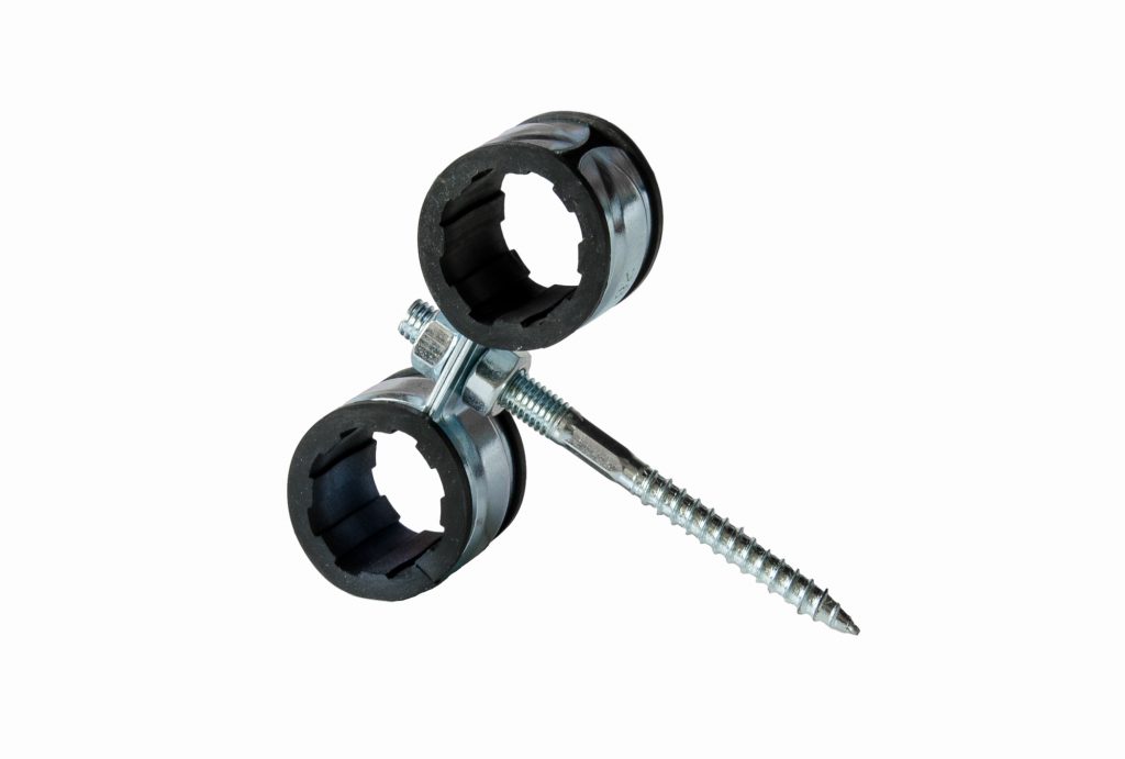 PIPE CLAMP AND COMBI SCREW